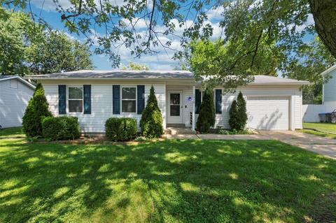 1918 Winter Hill Dr, O'fallon, MO 63366 photo 1