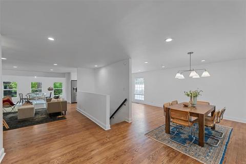 403 Andover, Ballwin, MO 63011 photo 3