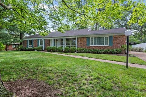 403 Andover, Ballwin, MO 63011 photo 2