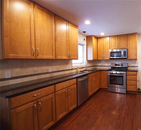 4208 Ringer Rd, Saint Louis, MO 63129 photo 3