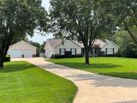 20 Treeline Dr, O'fallon, MO 63366 photo 1
