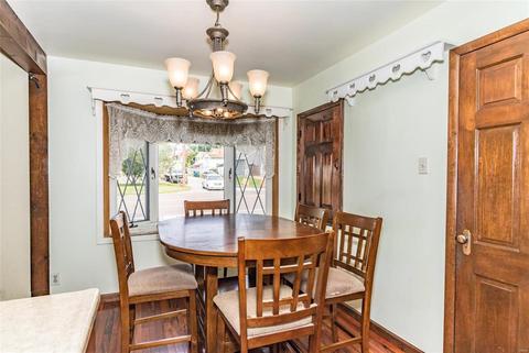 9406 Mackenzie Rd, Saint Louis, MO 63123 photo 11