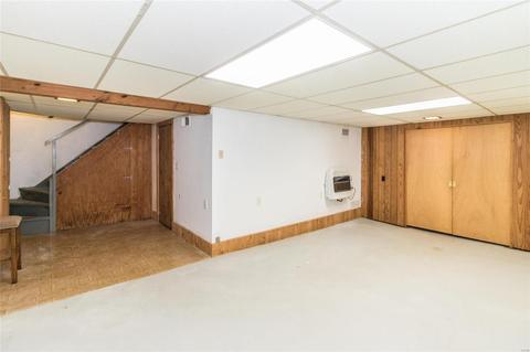 9406 Mackenzie Rd, Saint Louis, MO 63123 photo 23
