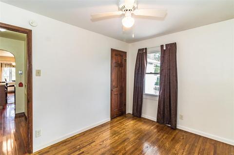 9406 Mackenzie Rd, Saint Louis, MO 63123 photo 14