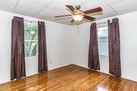 9406 Mackenzie Rd, Saint Louis, MO 63123 photo 16