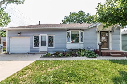 9406 Mackenzie Rd, Saint Louis, MO 63123 photo 1
