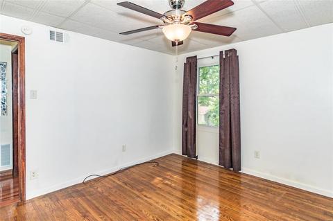 9406 Mackenzie Rd, Saint Louis, MO 63123 photo 13