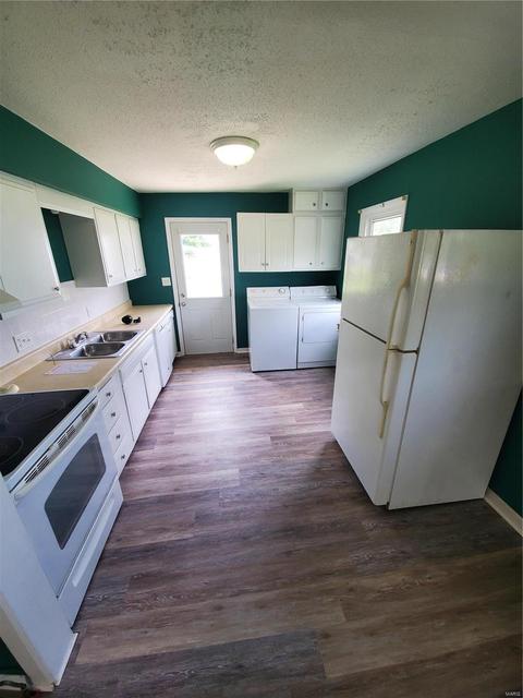 208 Black St, Chaffee, MO 63780 photo 5