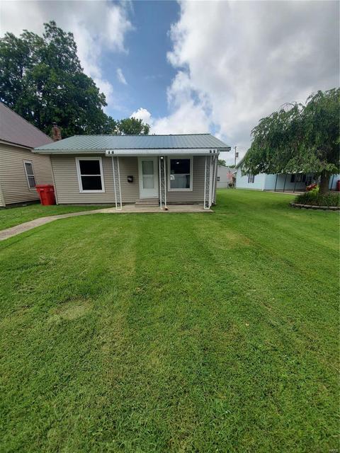 208 Black St, Chaffee, MO 63780 photo 2