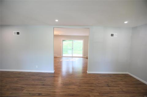 11037 Easy, Saint Ann, MO 63074 photo 5