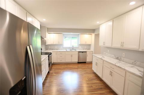 11037 Easy, Saint Ann, MO 63074 photo 9