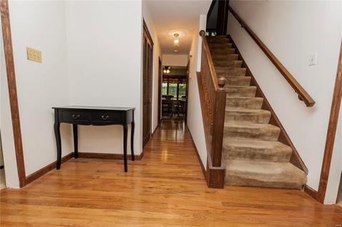153 Hickory Tree, Ballwin, MO 63011 photo 2