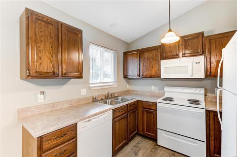 14 Lowell Ct, O'fallon, MO 63368 photo 8
