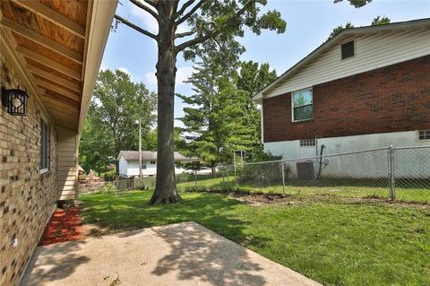 1002 Dorne Dr, Manchester, MO 63021 photo 2