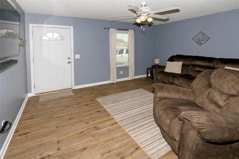 1920 Springhill, O'fallon, MO 63366 photo 3