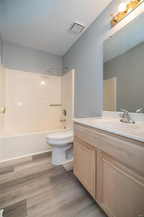 9 Statesman Dr, O'fallon, MO 63368 photo 32