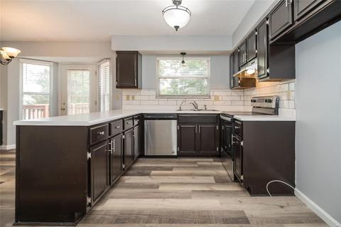 9 Statesman Dr, O'fallon, MO 63368 photo 6