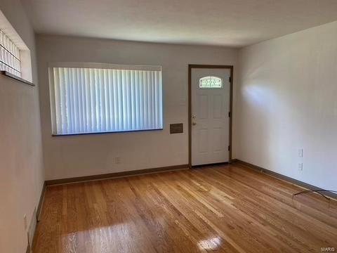 1026 Commodore, Saint Louis, MO 63117 photo 9