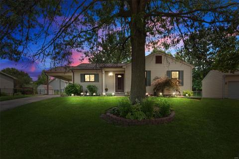 2324 Laredo Dr, O'fallon, MO 63368 photo 2