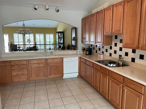 651 Stonebrook Ct, Chesterfield, MO 63005 photo 13