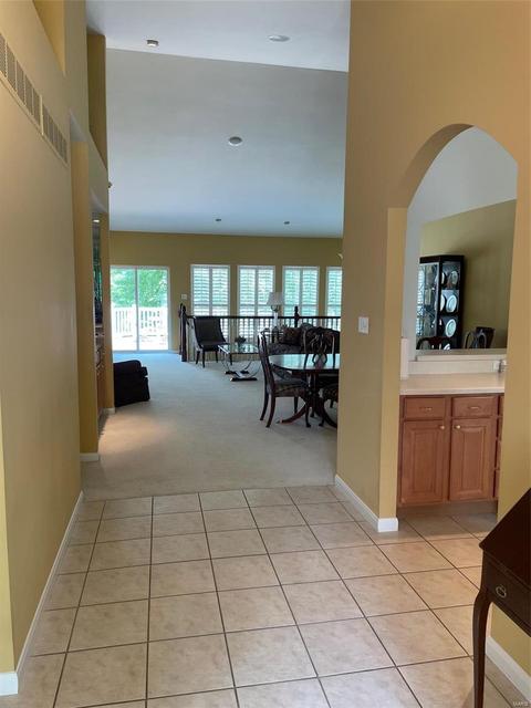651 Stonebrook Ct, Chesterfield, MO 63005 photo 3