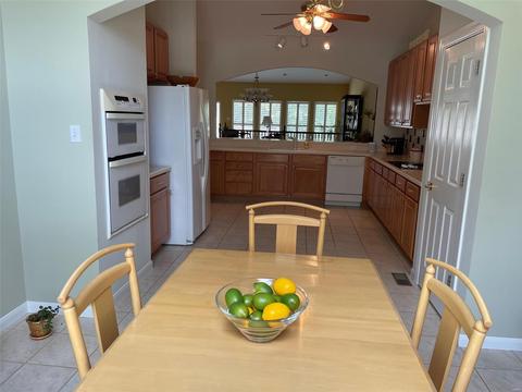 651 Stonebrook Ct, Chesterfield, MO 63005 photo 12