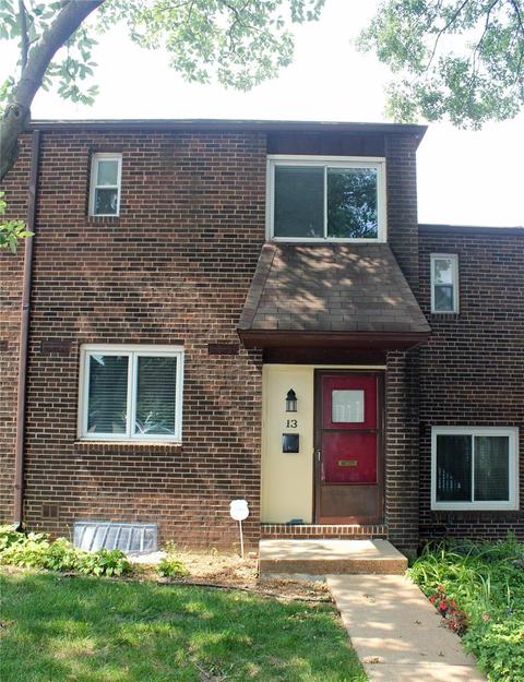 13 Tower Hl, Saint Louis, MO 63132 photo 1