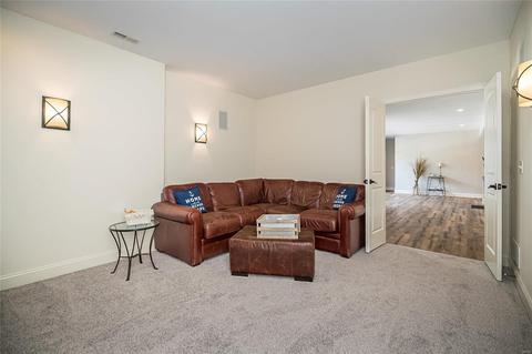 261 Pointe Lansing Ct, Ballwin, MO 63021 photo 70