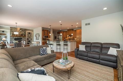 261 Pointe Lansing Ct, Ballwin, MO 63021 photo 35