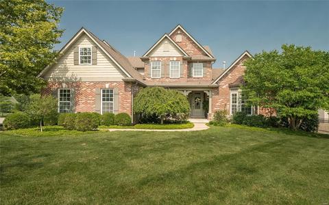 261 Pointe Lansing Ct, Ballwin, MO 63021 photo 1