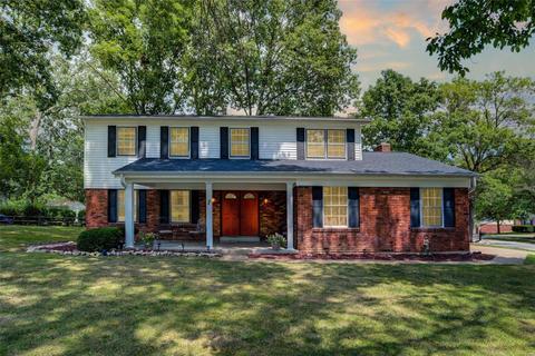 93 Breezeview Dr, Ballwin, MO 63021 photo 1