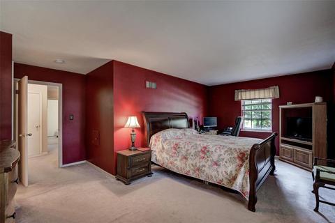 93 Breezeview Dr, Ballwin, MO 63021 photo 8