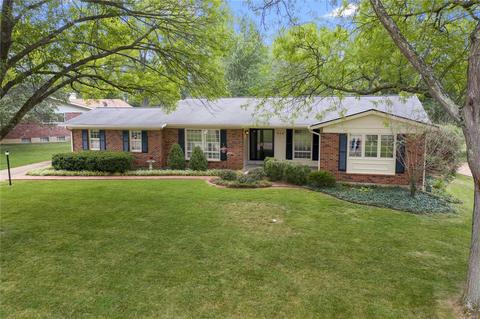 416 Tamarack Dr, Ballwin, MO 63011 photo 2