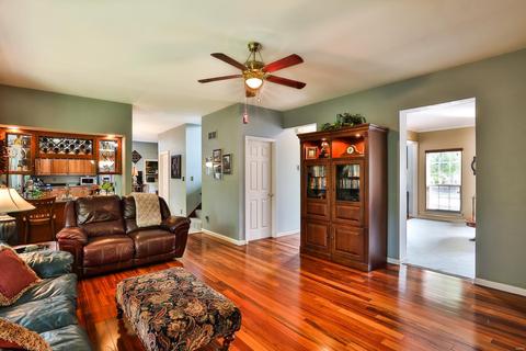 703 Arbor Haven Dr, Ballwin, MO 63021 photo 4
