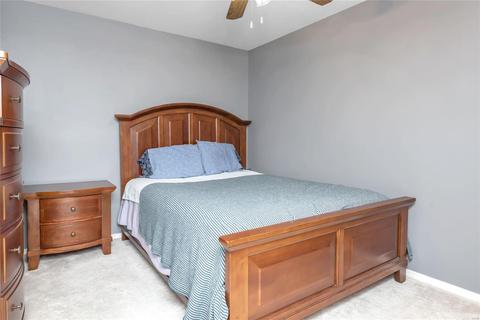 728 Hyde Dr, O'fallon, MO 63366 photo 18