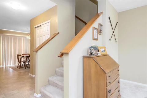 728 Hyde Dr, O'fallon, MO 63366 photo 5