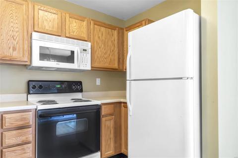 728 Hyde Dr, O'fallon, MO 63366 photo 12