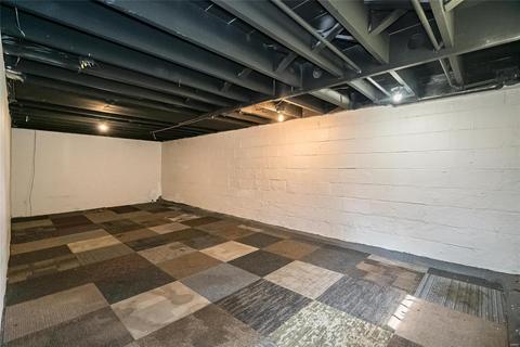 8908 Apache, Saint Louis, MO 63114 photo 16