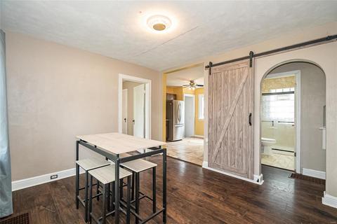 8908 Apache, Saint Louis, MO 63114 photo 7
