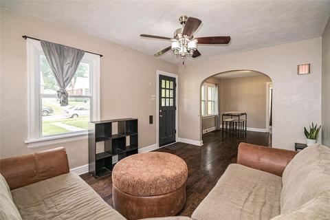 8908 Apache, Saint Louis, MO 63114 photo 5
