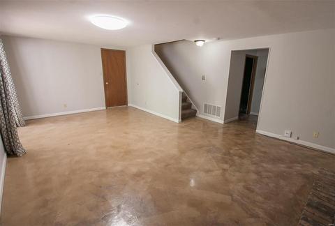 834 Forest Vlg, Ballwin, MO 63021 photo 18