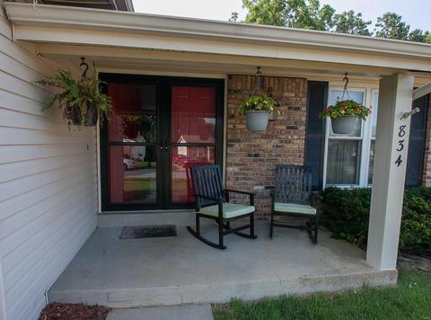 834 Forest Vlg, Ballwin, MO 63021 photo 2