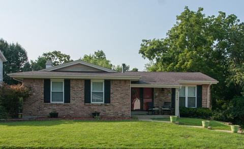 834 Forest Vlg, Ballwin, MO 63021 photo 1