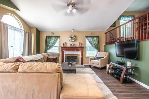 5089 Danielle Dr, Saint Charles, MO 63304 photo 5