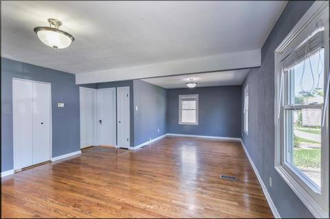 3747 Midview Ave, Bridgeton, MO 63044 photo 4