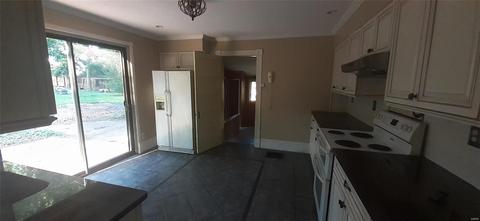 409 Carson, Saint Louis, MO 63135 photo 4