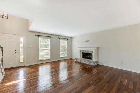 16904 Hickory Crest Dr, Wildwood, MO 63011 photo 2