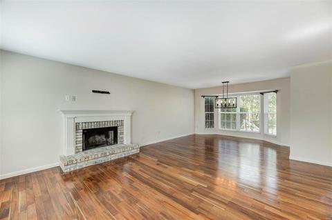 16904 Hickory Crest Dr, Wildwood, MO 63011 photo 3