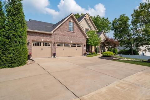 282 Ries Rd, Ballwin, MO 63021 photo 2