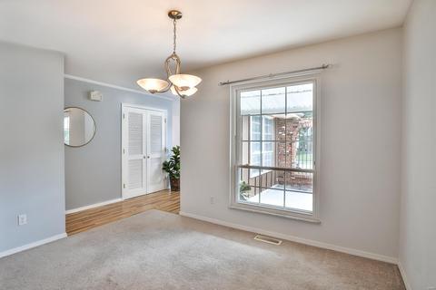 267 Cedar Village Ct, Ballwin, MO 63021 photo 9